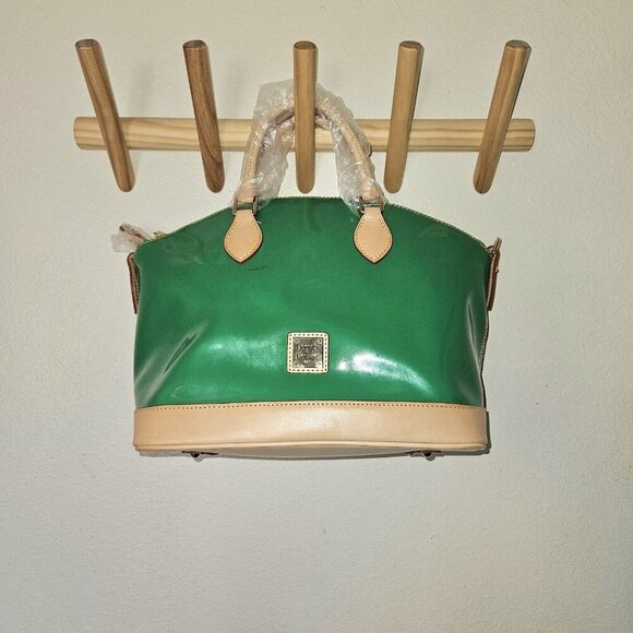 Dooney & Bourke Grass Green Patent Leather Satchel PV68C GG + Wristlet NWT - Picture 2 of 16